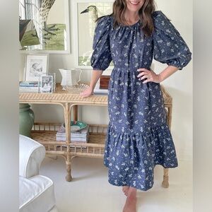 SUMMERSALT The Tiered Midi Dress cottage floral in midnight. Size s.